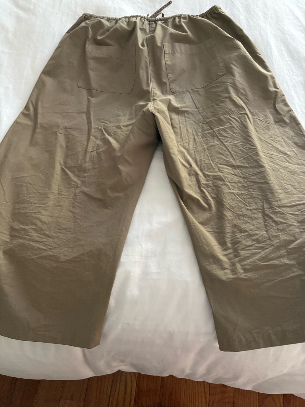 LESET Women’s  Wide-Leg Kyoto Carpentwr Drawstring pants in Olive-Tan size XL - Picture 2 of 5